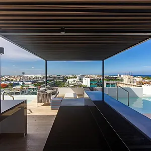 Luxueux Agama Apartment